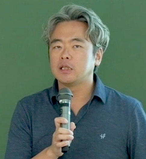 桐山　恵子 教授