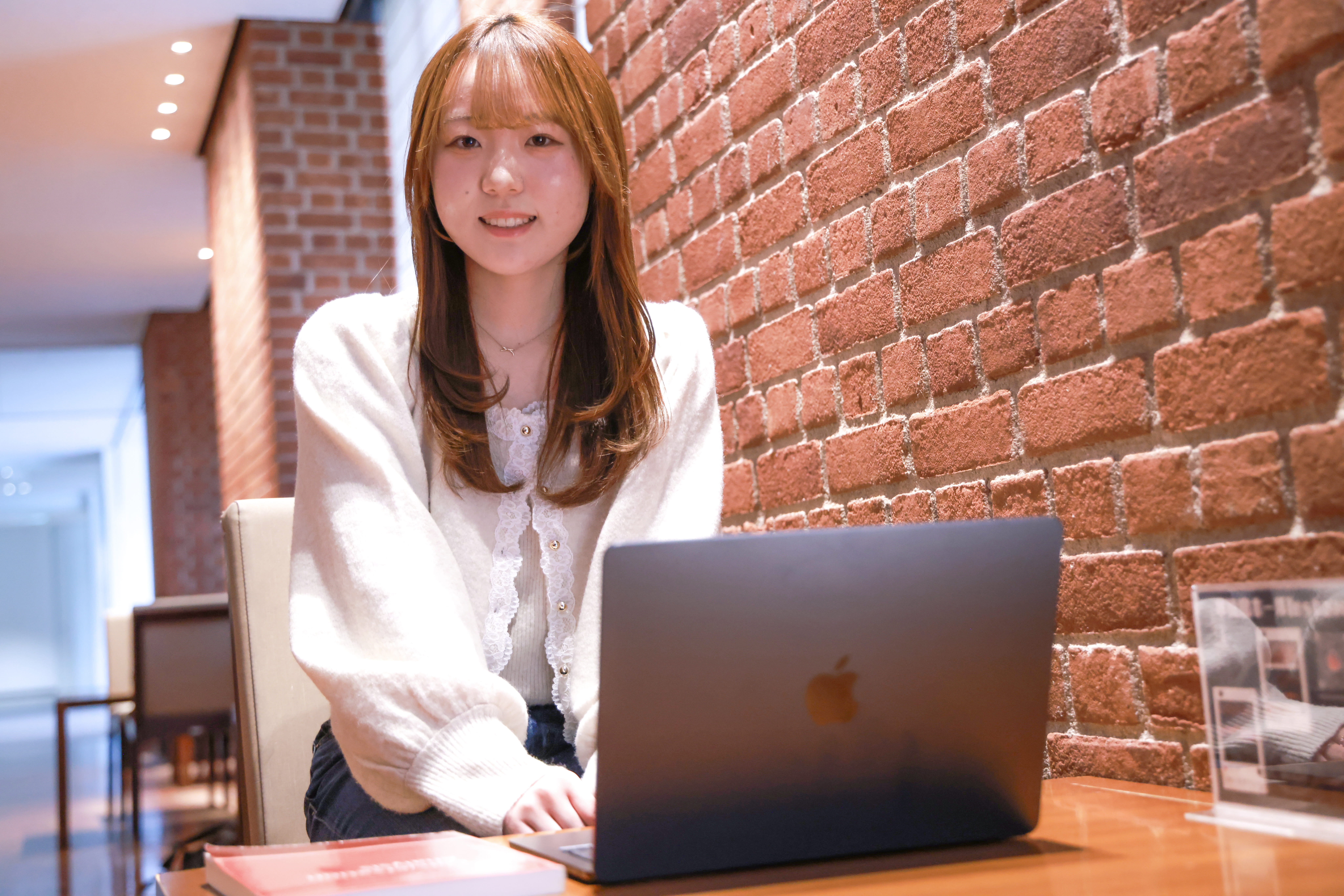 通っていた高校には英語に特化したアカデミアクラスがあり、私はそこの出身です。